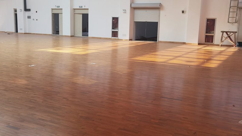 地板批发加盟：揭秘入门成本与盈利关键